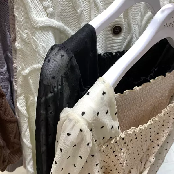 109売れ筋速報 Evelynの春服はこだわり満載 レトロワンピやレース リボンをまとって愛され女子に ローリエプレス