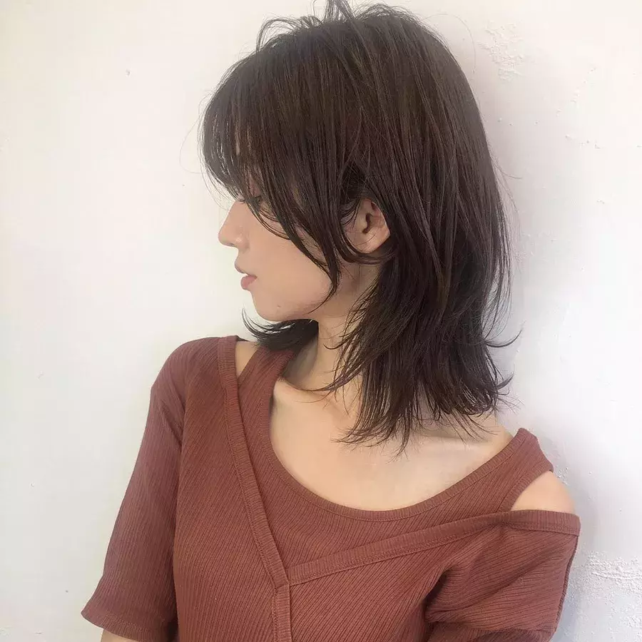 ウルフレイヤーカット で雰囲気変えたい ショートからロングまで揃うヘアcatalog ローリエプレス