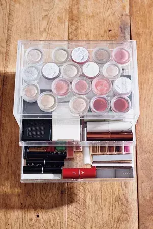 みんな コスメ収納どうしてる 隠す収納 アクリルケース統一 ミニマリスト 全部見せます ローリエプレス