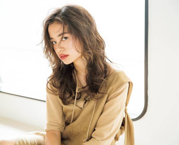 髪型を変えて彼をドキっとさせて 恋を後押しするモテヘアでいざ勝負 ローリエプレス