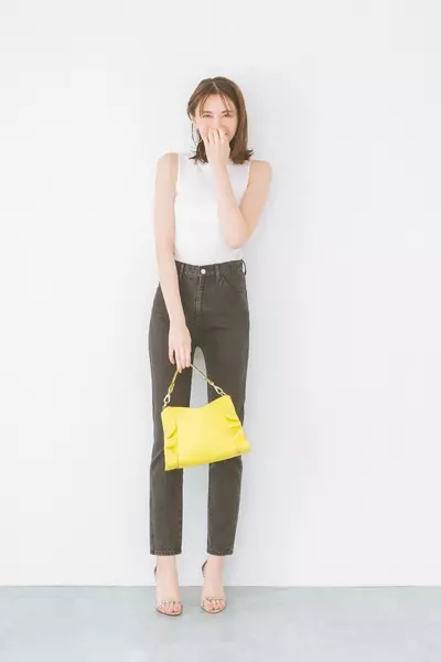 グッとくる服no 1はこれだった イイ女感が溢れちゃうノースリーブで作るこの夏の最強モテコーデ見本 ローリエプレス