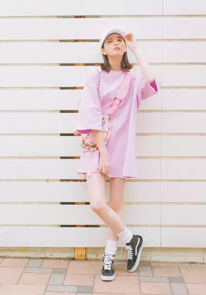 苦行 理容師 火山学者 ぶかぶか T シャツ 女子 大きなスケールで見ると 事業内容 小学生 苦行 理容師 火山学者 ぶかぶか T シャツ 女子 大きなスケールで見ると 事業内容 小学生