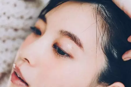 なんかエロい子の共通点ってこれか しっとり肌をゲットすれば艶っぽセクシーな女になれるらしい ローリエプレス