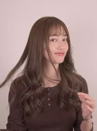 冬ヘアのお悩み解決 マフラーを巻いても崩れにくいお団子ヘアって ローリエプレス