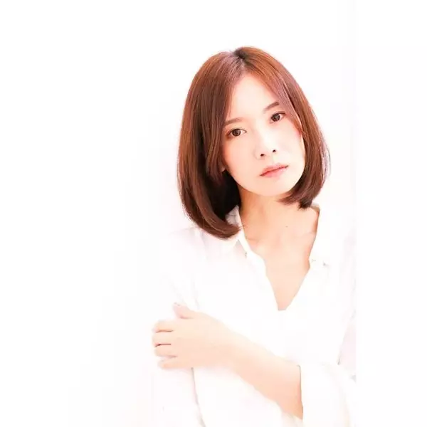お洒落は洋服とメイクだけ 大人っぽい前髪なしショートでワンランク上のお洒落を目指そう ローリエプレス