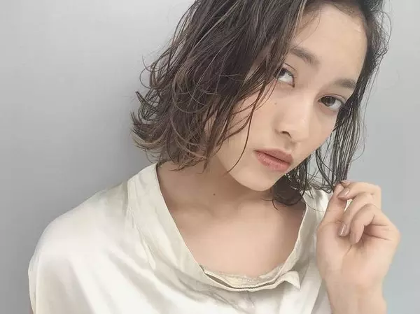 パラパラ 束感 ウェットな質感 前髪で ガラリと 変わる印象別まとめ ローリエプレス