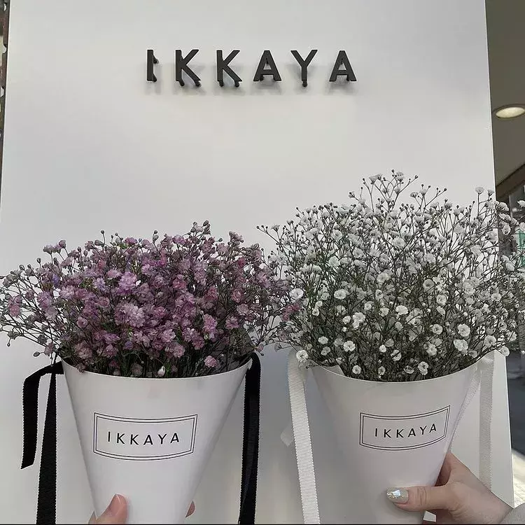 お友達や彼氏彼女へのプレゼントにぴったり お洒落すぎる今どきのお花屋さん Ikkaya Omotesando イッカヤ オモテサンドウ ローリエプレス