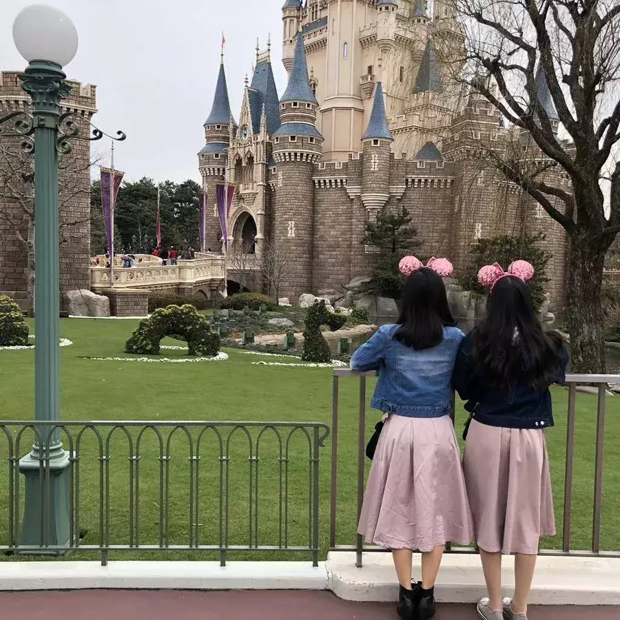 最新 ディズニーバウンド特集 気軽に楽しめるディズニーコーデ ローリエプレス 最新 ディズニーバウンド特集 気軽に楽しめるディズニーコーデ ローリエプレス