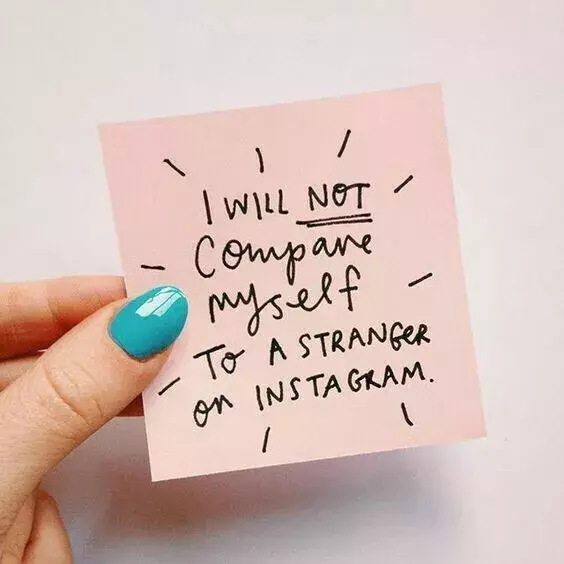 インスタ 文字だけを投稿するのがお洒落 アプリやストーリーを使った加工方法を大紹介 ローリエプレス