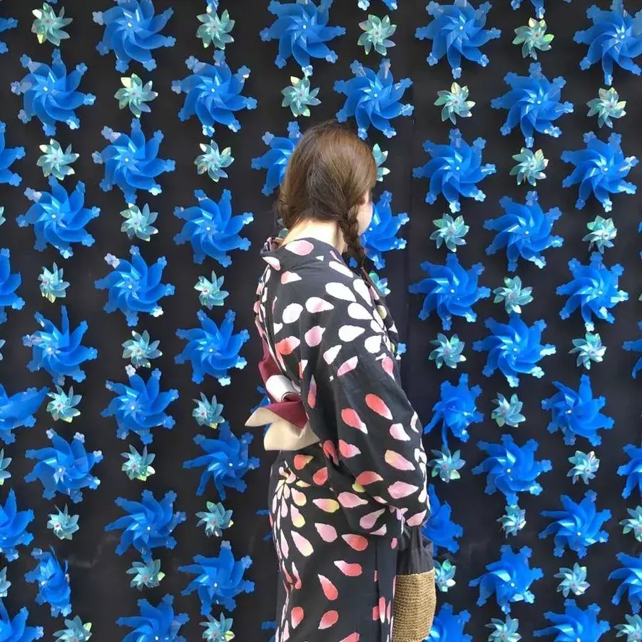 顔を写したくないという人必見 インスタで話題の後ろ姿ショットまとめ ローリエプレス 顔を写したくないという人必見 インスタで話題の後ろ姿ショットまとめ ローリエプレス