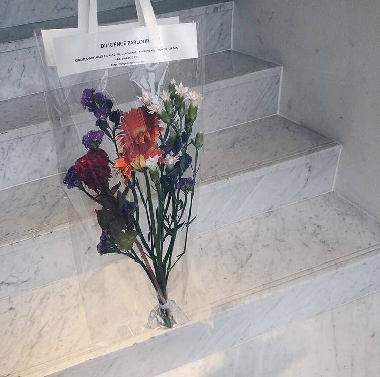 パッケージまで可愛い 表参道のお花屋さん Diligence Parlour ディリジェンスパーラー を紹介 ローリエプレス