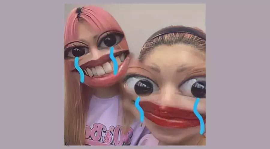 ナキナキ加工 が盛れる 流行の自撮り加工のやり方を紹介 ローリエプレス ナキナキ加工 が盛れる 流行の自撮り加工のやり方を紹介 ローリエプレス