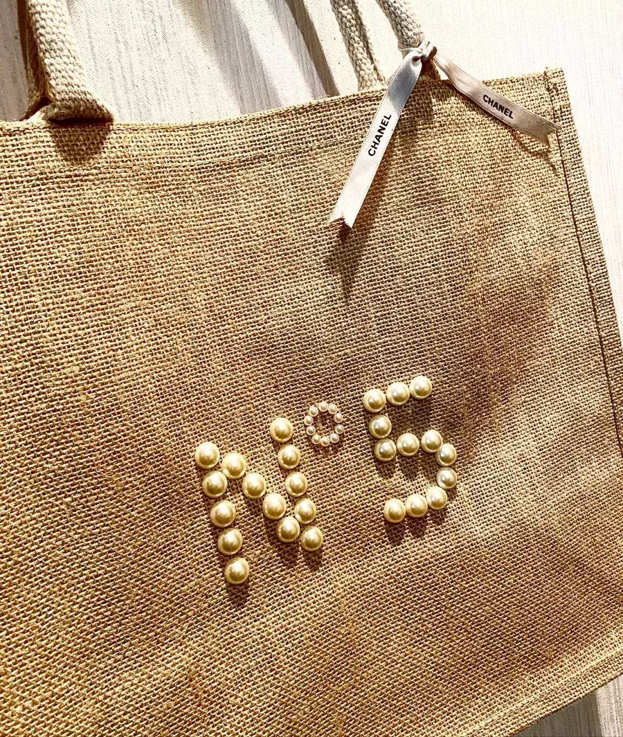 無印良品のジュートマイバッグが優秀すぎる アレンジ方法まで教えちゃいます ローリエプレス