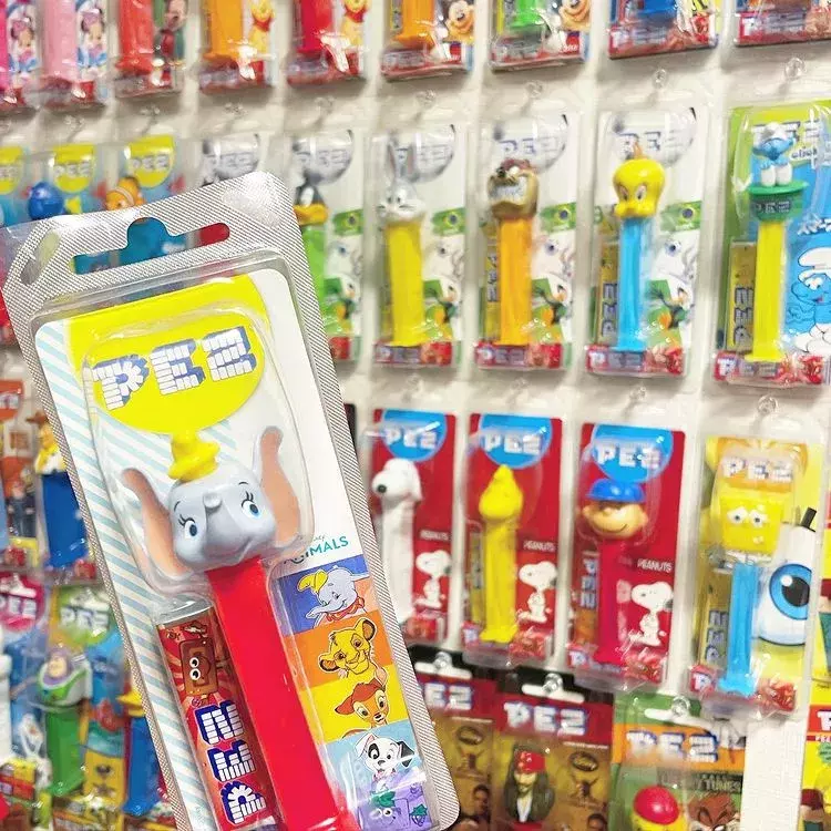 懐かしのお菓子pez ペッツ がかわいすぎる モチーフキャラクターの種類やグッズを紹介 ローリエプレス