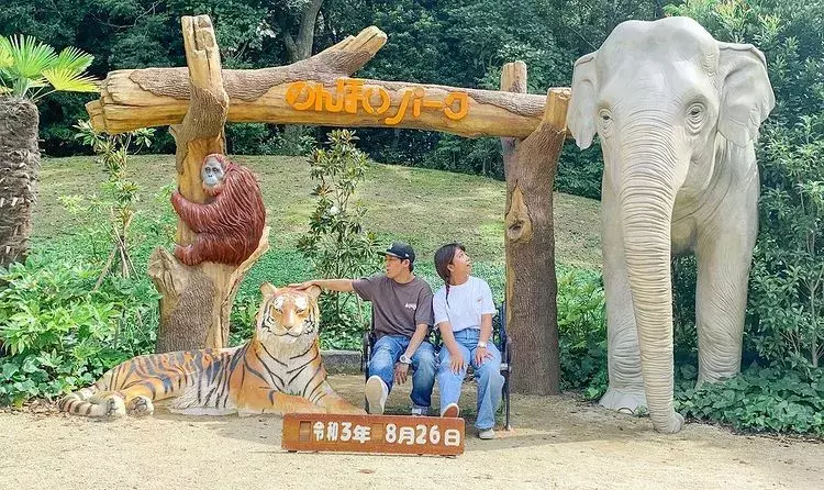 冬のデートに動物園はいかが 動物たちやイルミネーションで2人の仲をもっと温めて ローリエプレス