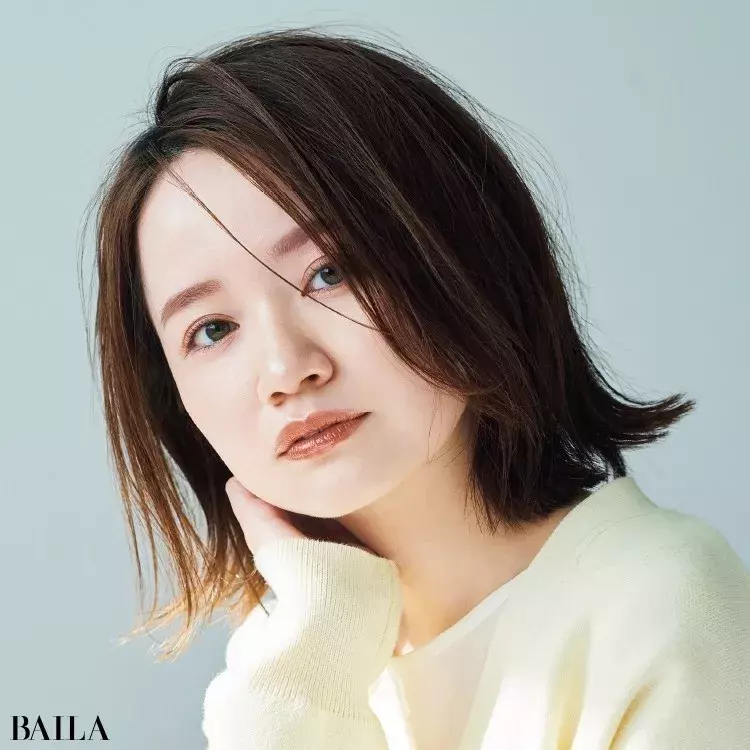 ボブ 30代 40代大人女性の髪型 働く女性の好感度ヘア かき上げニュアンスボブ ローリエプレス
