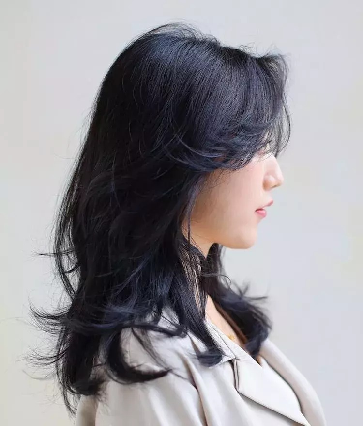 ロング 30代 40代大人の髪型 華やかパーマヘア 韓国風クアンクロングヘア ローリエプレス