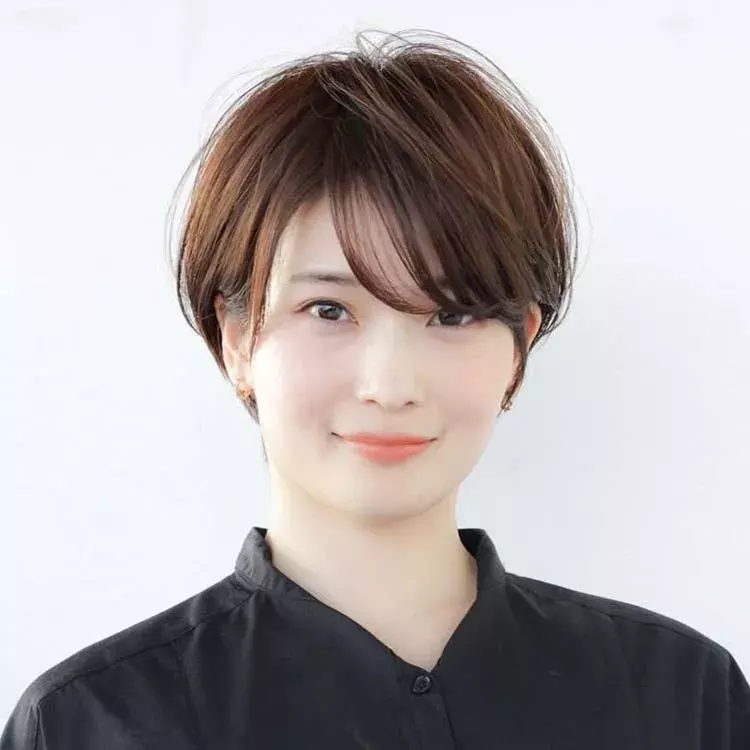 30代 40代大人女性の髪型 ショートボブまとめ 働く女性の好感度ヘアスタイル9選 ローリエプレス