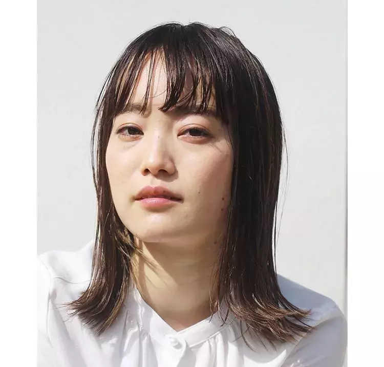 ミディアム 30代 40代大人の髪型 梅雨対策のストレートパーマヘア 技あり大人のツヤストレート ローリエプレス