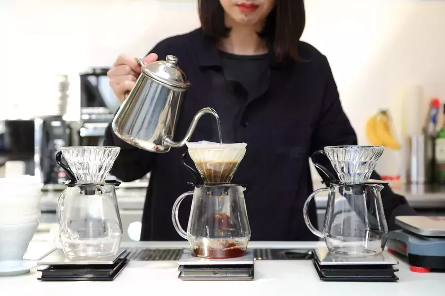 これがコーヒー な味わいに驚き 北浜の新しいカフェ 関西のイケスポ ローリエプレス