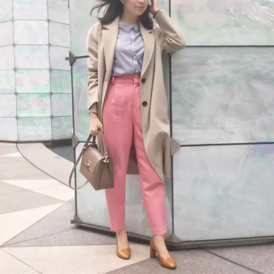 Zaraのピンクパンツ着回し 付属のベルトを外してオフィス仕様 ローリエプレス