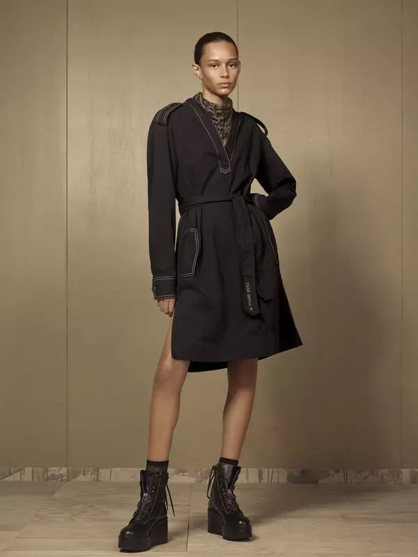 11 15 木 電撃デビュー Zara 新コレクション Zara Srpls おしゃれな大人ミリタリー揃い ローリエプレス