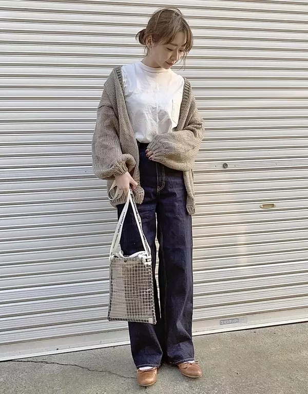 コーデ画像 重い冬コートからチェンジ 春色あったかカーディガンを着よう ローリエプレス