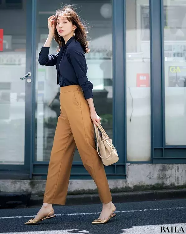 着こなし洗練 キャメルパンツ着回しコーデまとめ ローリエプレス