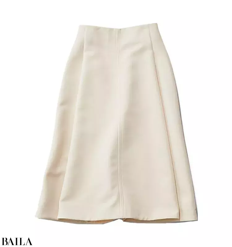 久々の飲み会は ドットブラウスを使った上品カフェ色コーデ 19 12 2のコーデ ローリエプレス