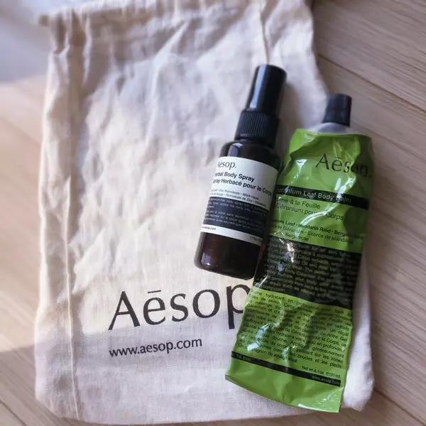 エディターのおうち私物 1 在宅ワーク中の気分転換に最適な イソップ のスプレー バーム ローリエプレス