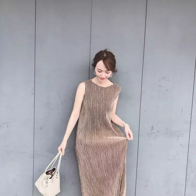 Birthday Bash 高見えプリーツワンピース ローリエプレス Birthday Bash 高見えプリーツワンピース ローリエプレス