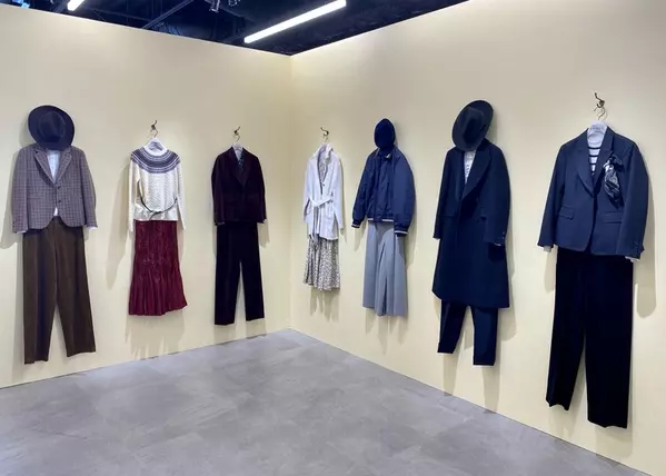 ユニクロ Uniqlo 秋冬展示会速報レポート フリース Ezyアンクルパンツ ヒートテックetc 人気商品続々アップデート ローリエプレス