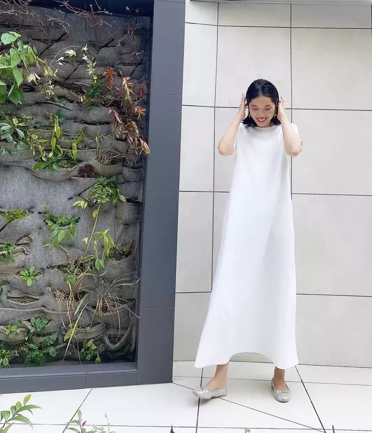 高見え 多機能白ワンピ Birthdaybashの2wayドレスワンピが使える ローリエプレス