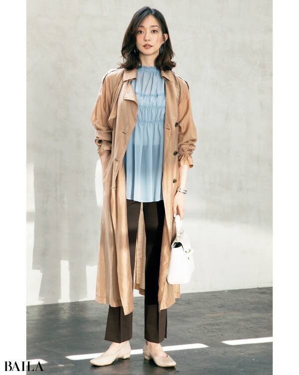 ブラウンはグレイッシュブルーと相性よし 秋トレンド配色で４コーデ ローリエプレス