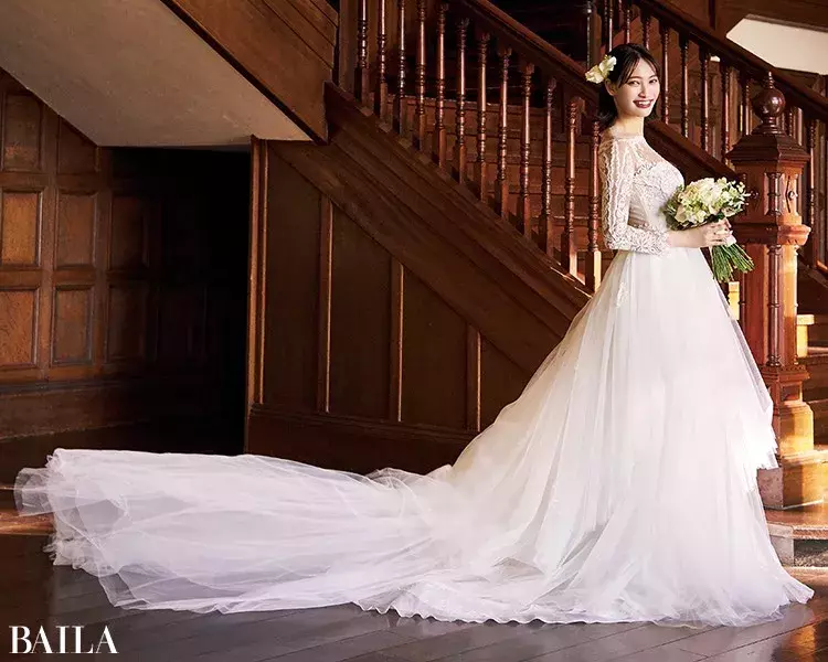 エレガントさが漂う今人気のオフショルダードレスマーメイドドレス ウェディングドレス 長袖 結婚 エレガントさが漂う今人気のオフショルダードレスマーメイドドレス ウェディングドレス 長袖 結婚