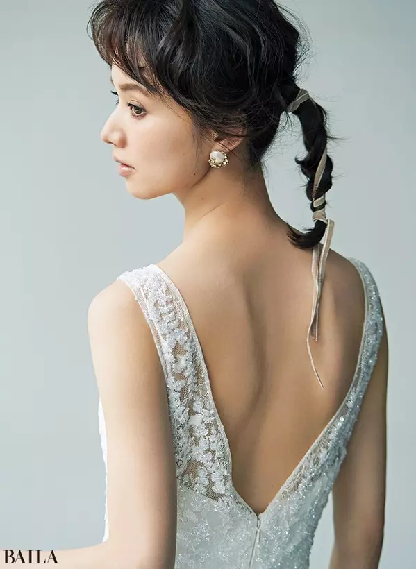 花嫁の髪型 メイクまとめ 最高の１日のための39選 ヘッドドレスやヘアアレンジも 結婚式で最高の花嫁になる 2 ローリエプレス