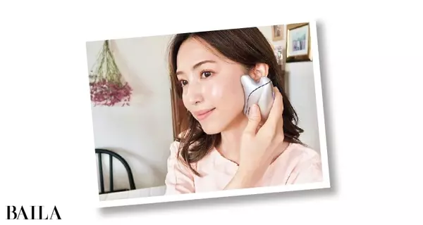 美容家電の名品 21 美容研究家 有村実樹さん新時代の美容家電をお試し ローリエプレス