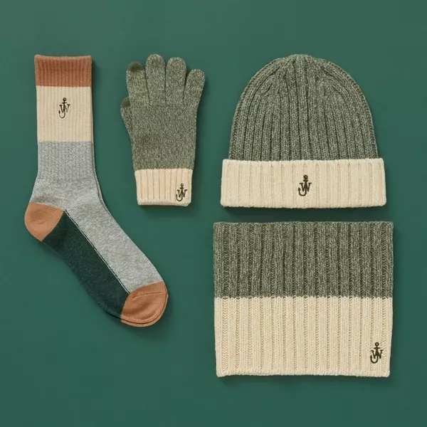 ユニクロ Uniqlo Jw アンダーソンのクリスマスコラボ新登場 ヒートテックあったかニット小物がそろう初のホリデーコレクションが発売決定 ローリエプレス