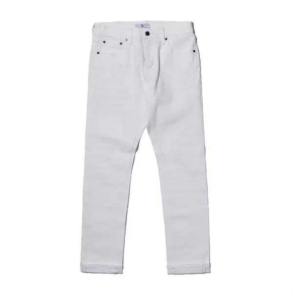 ユニクロ J セルビッジストレートジーンズ オフホワイト 買ってよかった 魅力解剖 着回し おすすめコスメまで全部入り 30代に幸せをくれるものvol 1 ローリエプレス