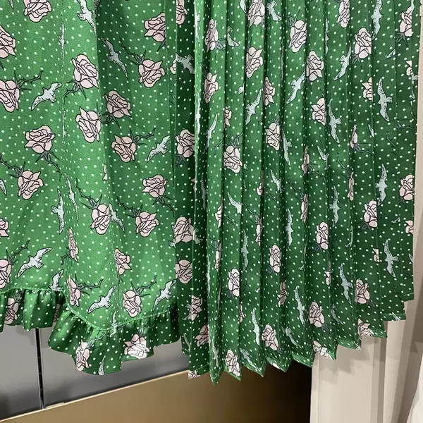 ジーユー Gu 超人気ブランド アンダーカバー Undercover との激レアコラボ実物をプロが徹底チェック おすすめアイテム10を厳選 ローリエプレス