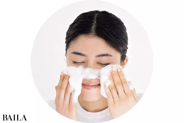 毛穴ケア 鼻の 詰まり毛穴 の予防はコレ 角質ケア美容液のおすすめも ローリエプレス