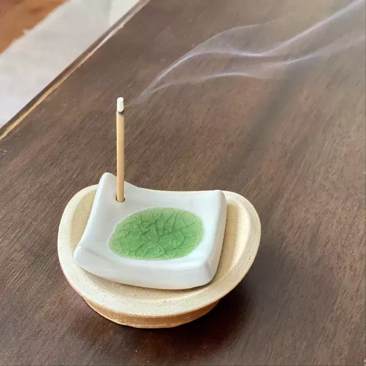 無印良品 ぐっすり眠れる とsnsで大評判 お香 金木犀 キンモクセイ の香り で睡眠の質改善を目指してみた ローリエプレス