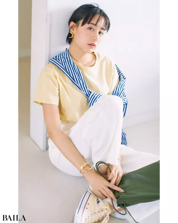 大人のtシャツコーデ Tシャツが今年顔になるパンツ スカートのトレンドコーデまとめ ローリエプレス