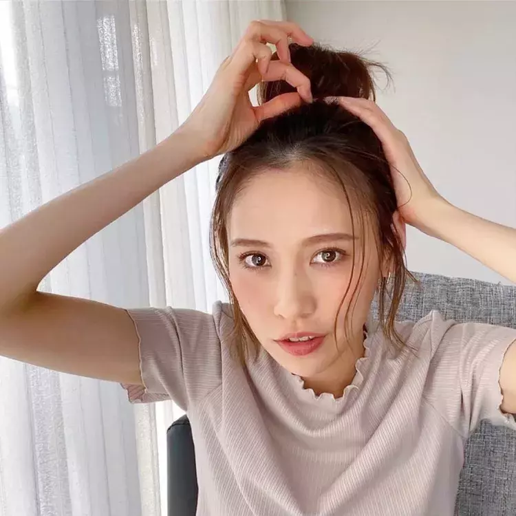 動画 ショートボブでもできるお団子ヘアアレンジ ローリエプレス 動画 ショートボブでもできるお団子ヘアアレンジ ローリエプレス
