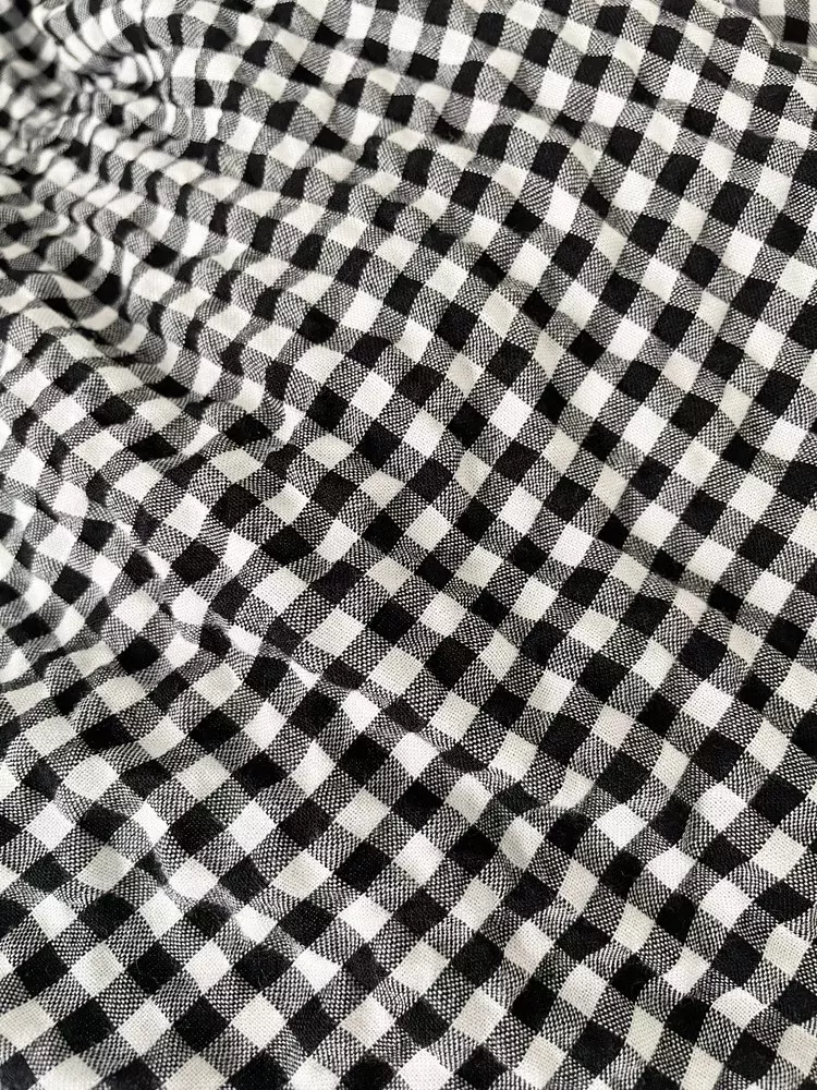 Zara ザラ エコバッグが買い トレンドのギンガムチェックで可愛い 軽い 優秀すぎる 身長150cmエディターchiakiの30代おしゃれtips ローリエプレス