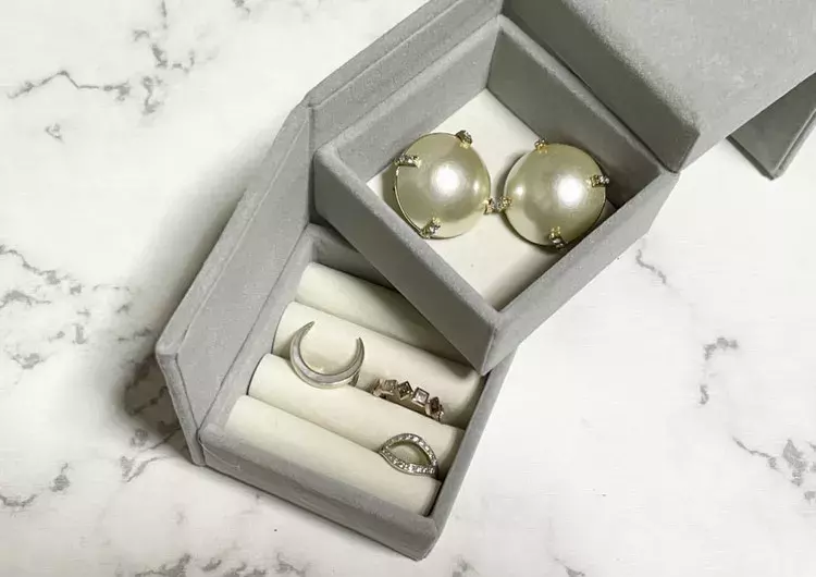 ダイソー アクセサリー収納ケースをレビュー 使いやすさ抜群で超優秀 ローリエプレス