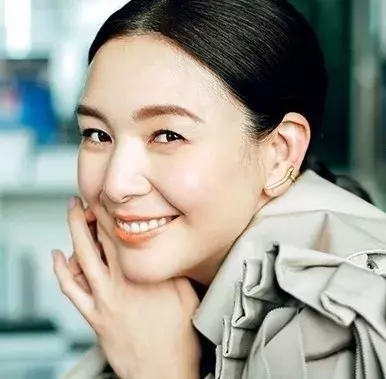 知花くららさんインタビュー 祖父の家を受け継ぐために建築学科に進学 未来へ繋がるあの人の学び ローリエプレス 知花くららさんインタビュー 祖父の家を受け継ぐために建築学科に進学 未来へ繋がるあの人の学び ローリエプレス