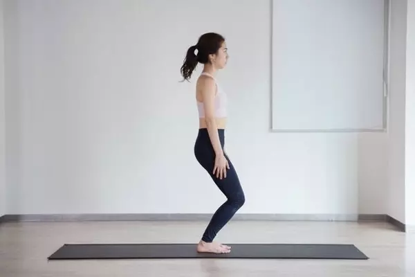 美脚メイク むくみ予防に効く 憧れの 細いふくらはぎ を作る簡単習慣 ローリエプレス