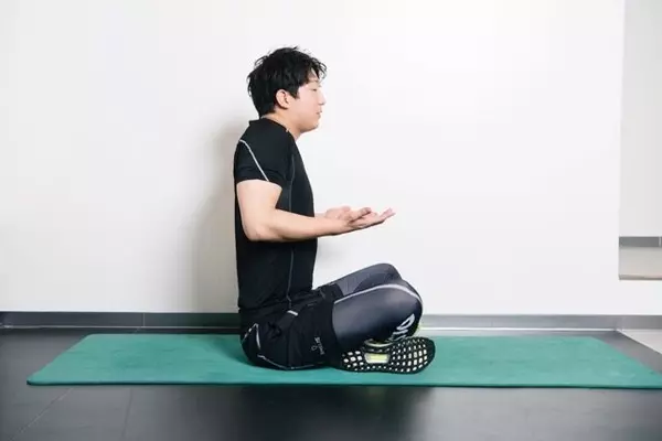 おデブ感のない後ろ姿へ たるみを感じさせない ほっそり背中 に導く簡単習慣 ローリエプレス