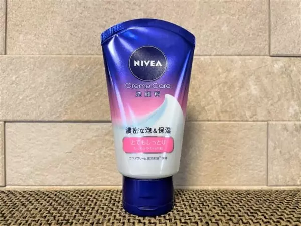 洗顔で肌にうるおいのヴェールを 乾燥の季節は 保湿力の高い洗顔料 がおすすめ ローリエプレス